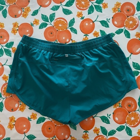 Sweaty Betty Interval Run Shorts in Dark Lake Blue XL - Picture 3 of 8
